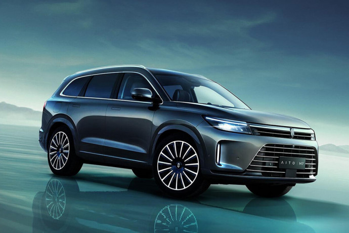 AITO M7 1.5 Hybrid 4WD AT (449 л.с.) AITO M7 1.5 Hybrid 4WD AT (449 л.с.)